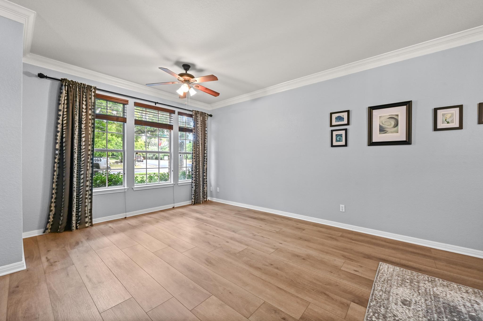 7901 Henry Kinney Row, Austin, TX 78749