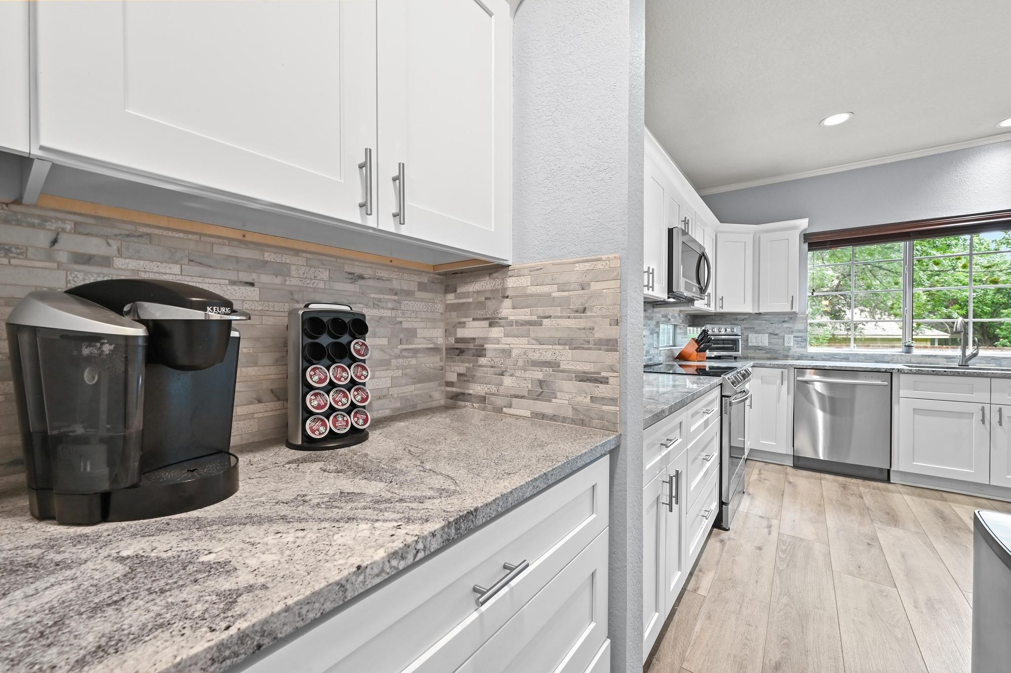 7901 Henry Kinney Row, Austin, TX 78749