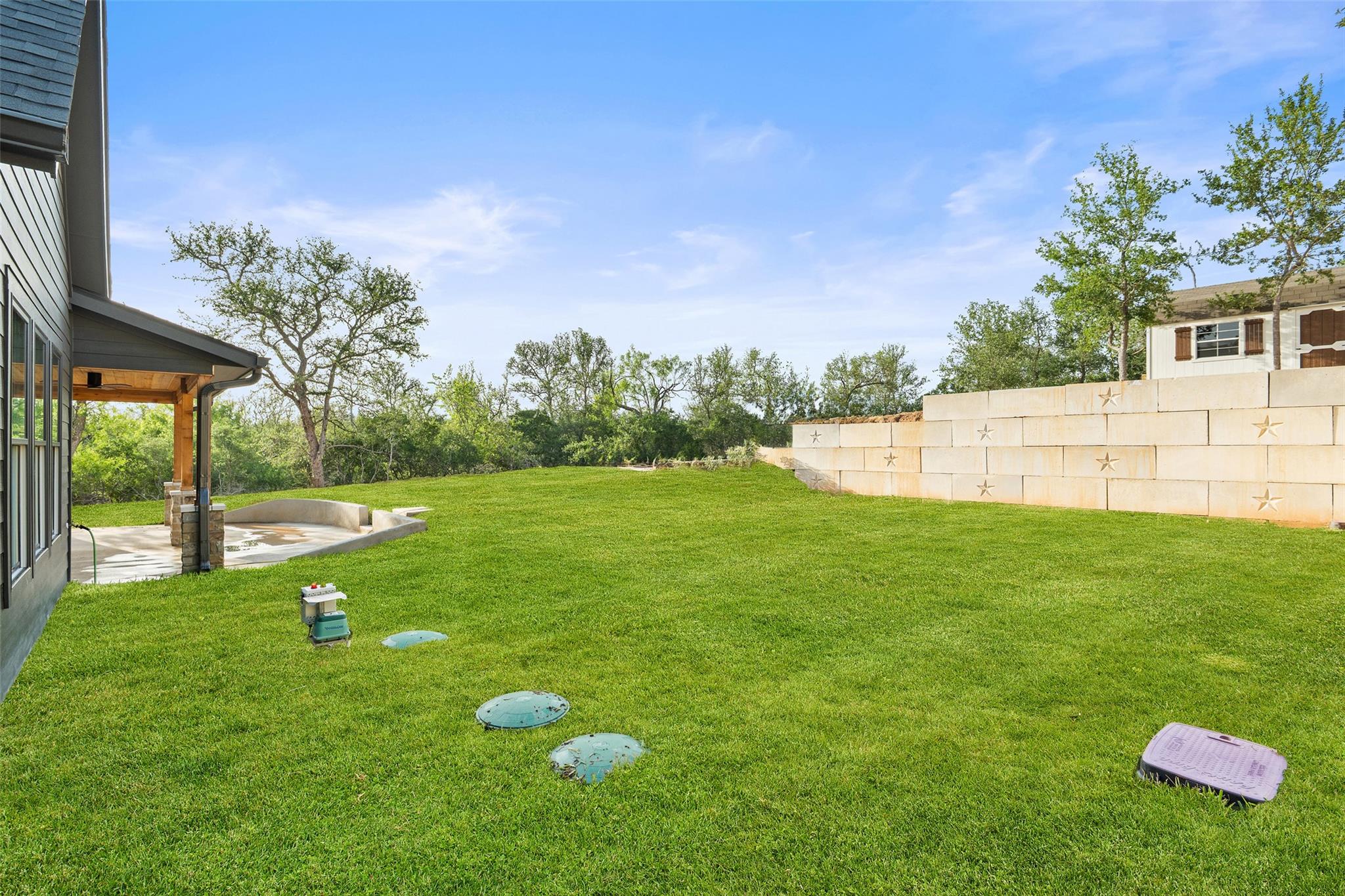 280 Bali Hai Ln, Bastrop, TX 78602