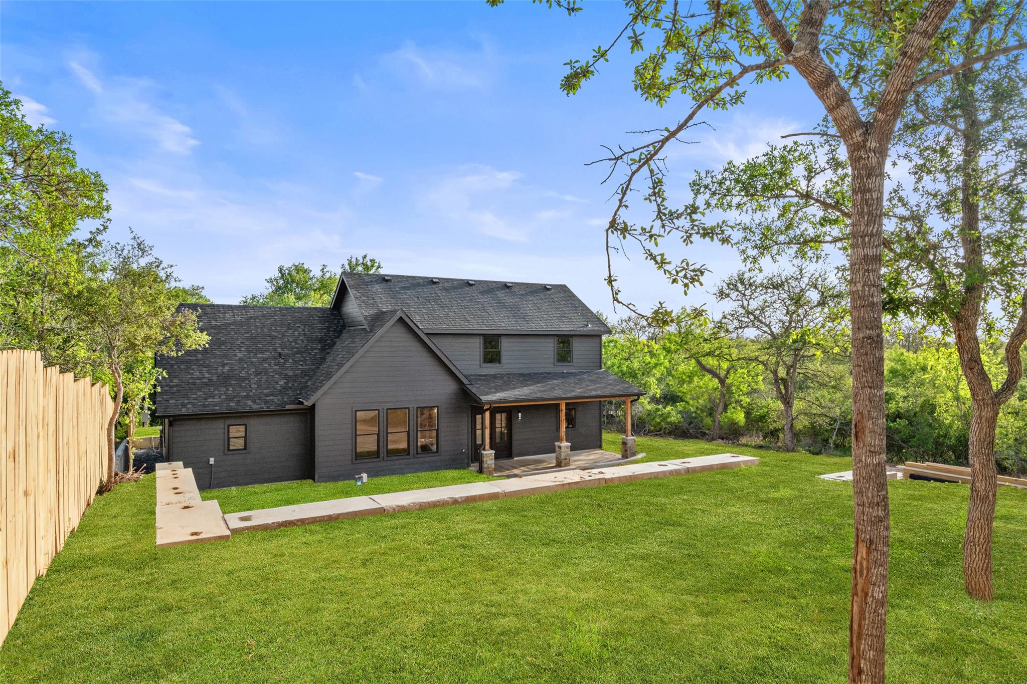280 Bali Hai Ln, Bastrop, TX 78602