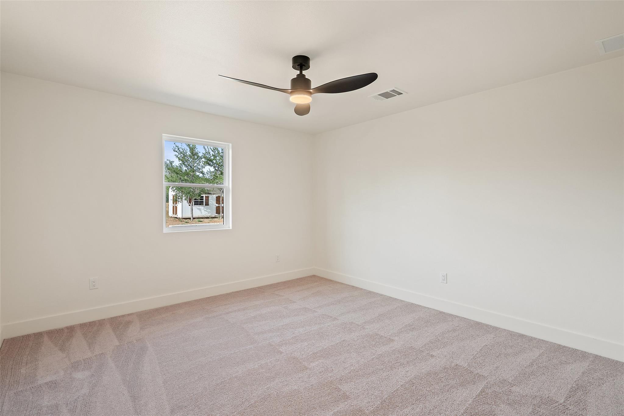 280 Bali Hai Ln, Bastrop, TX 78602