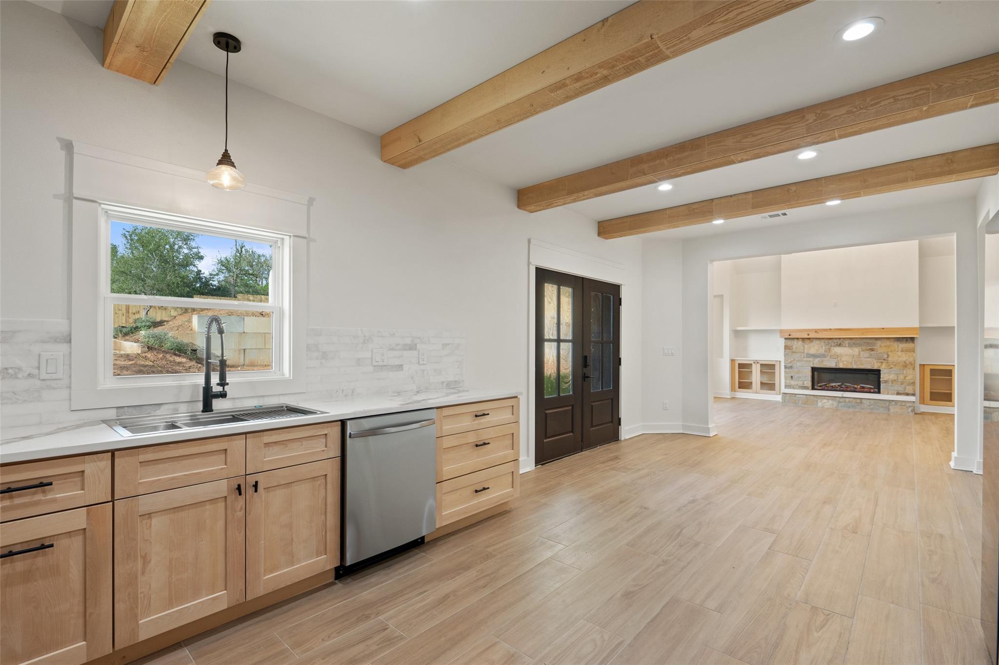 280 Bali Hai Ln, Bastrop, TX 78602