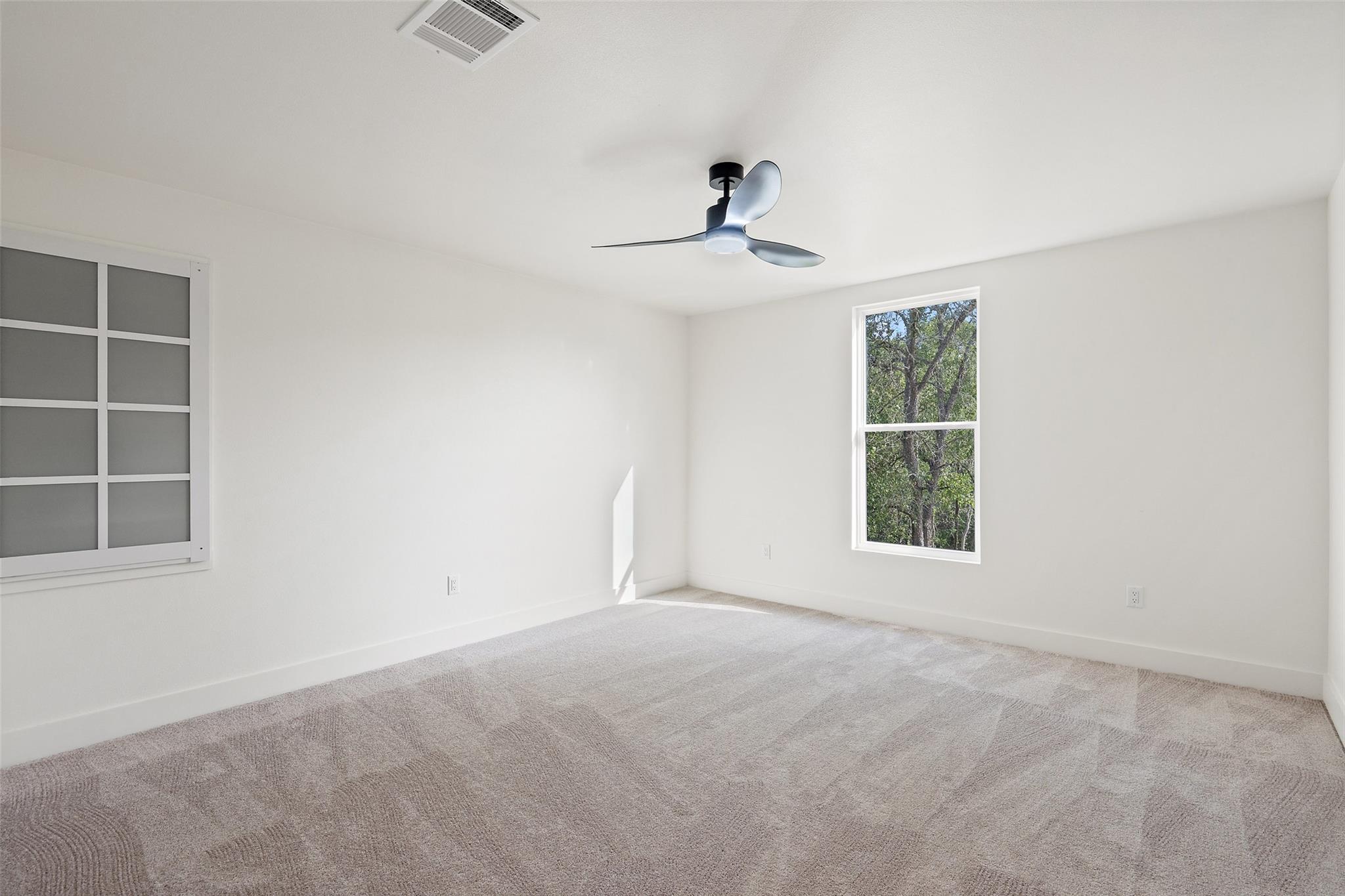 280 Bali Hai Ln, Bastrop, TX 78602