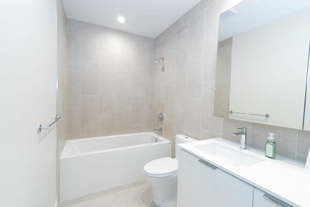 44 EAST Ave # 3804, Austin, TX 78701