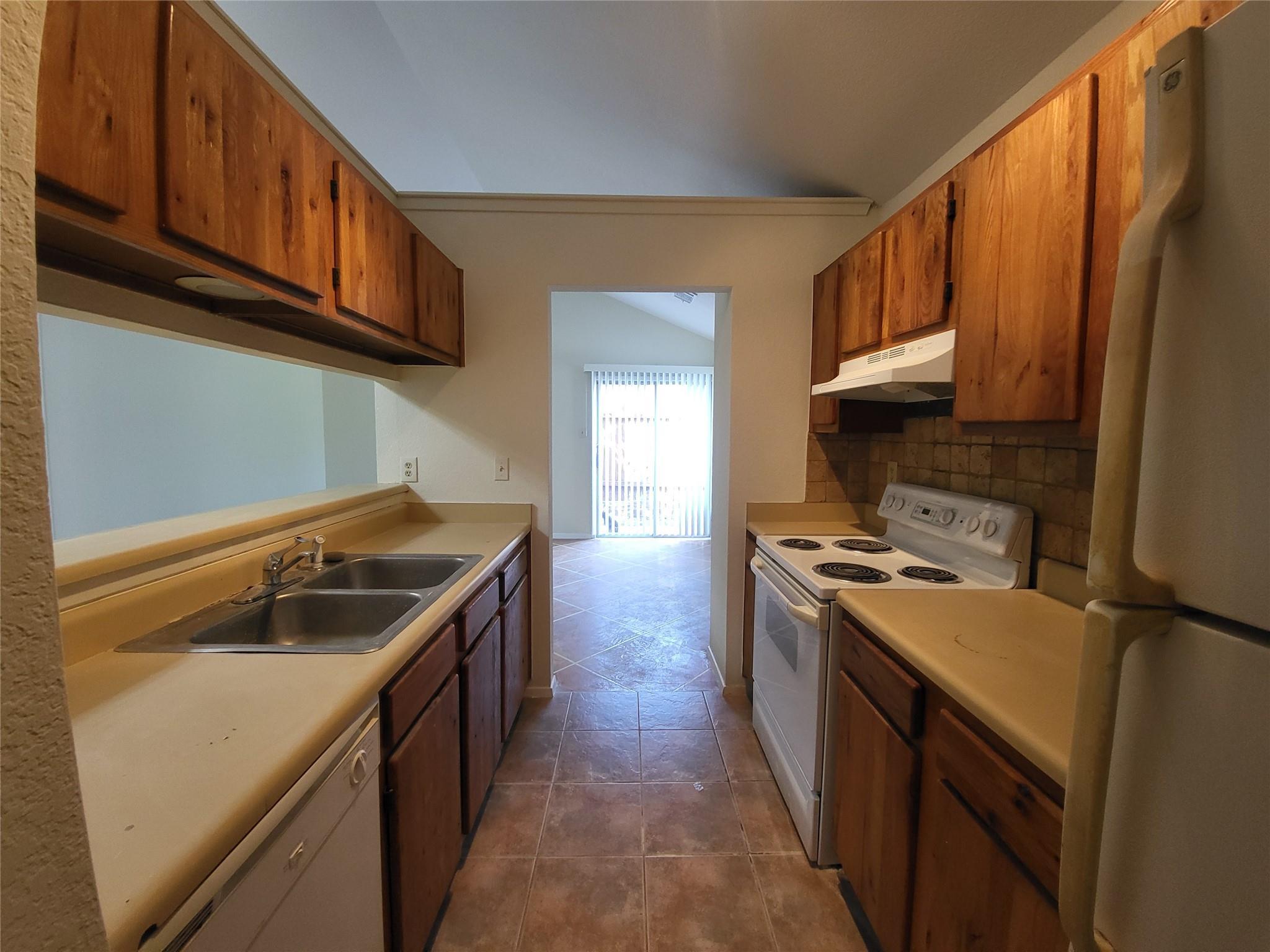 9712 Eastwend Dr # B, Austin, TX 78753