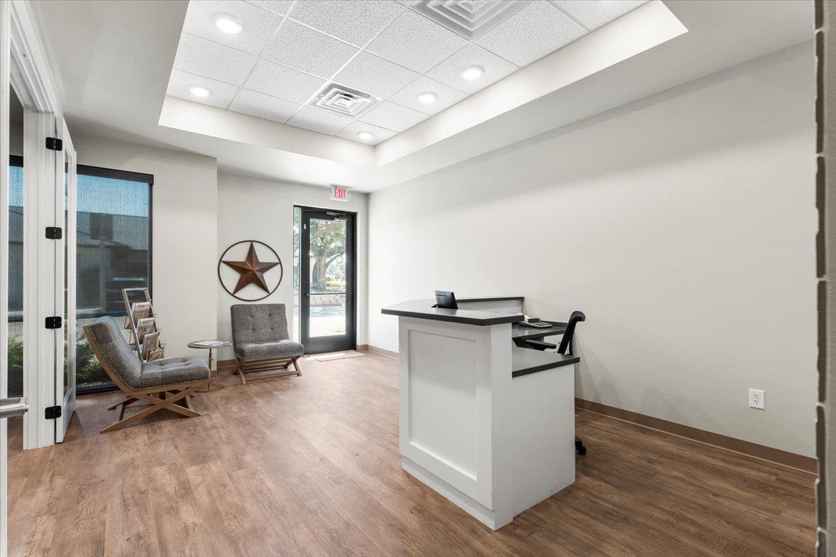 4869-1 Williams Dr # 105, Georgetown, TX 78633