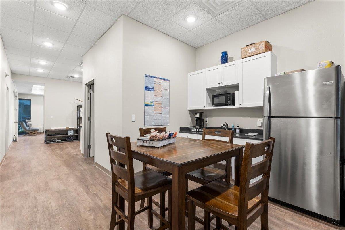 4869-1 Williams Dr # 105, Georgetown, TX 78633