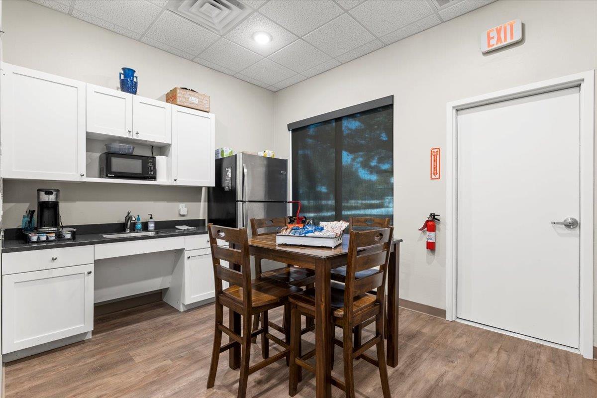 4869-1 Williams Dr # 105, Georgetown, TX 78633