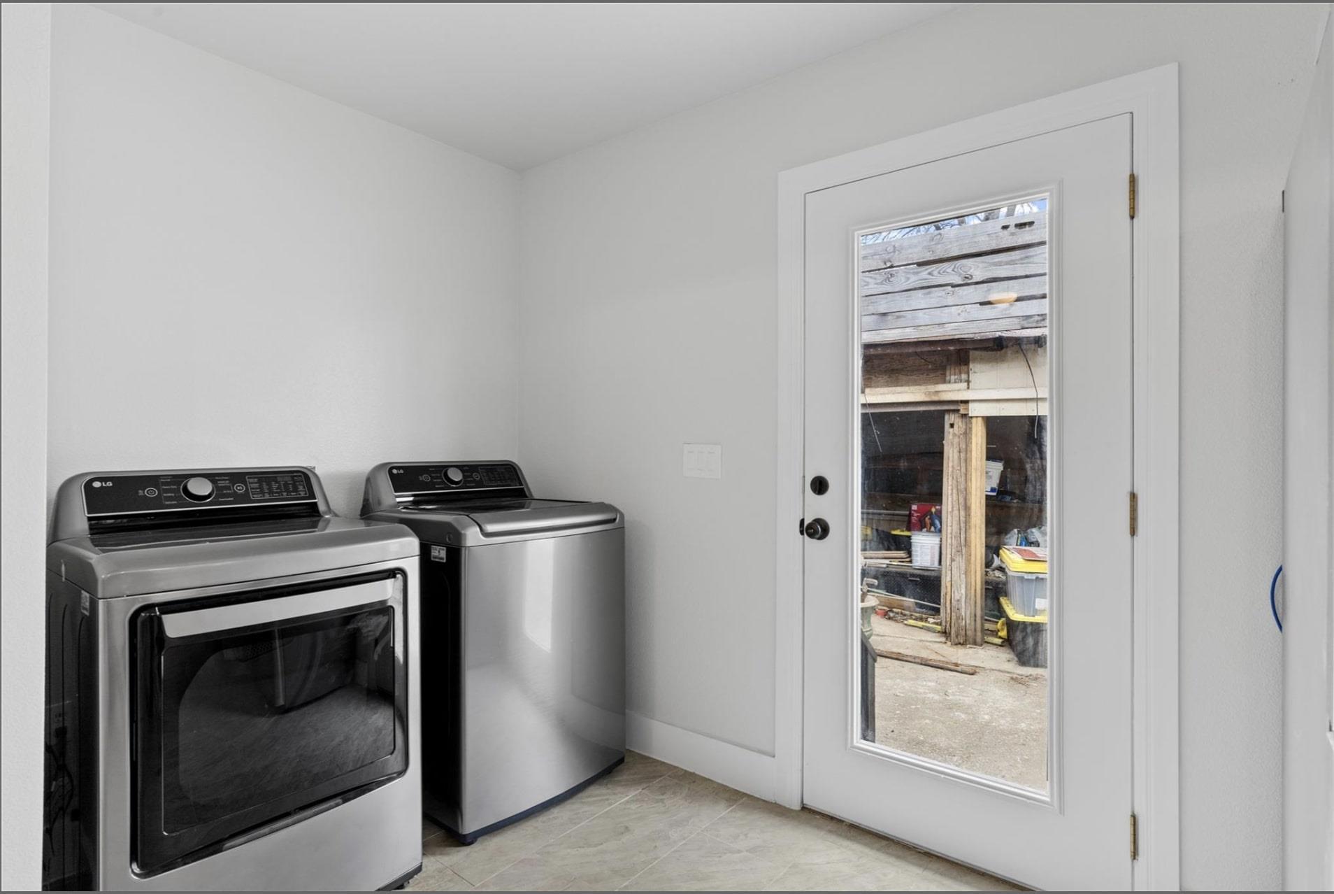 1104 Perry Rd, Austin, TX 78721