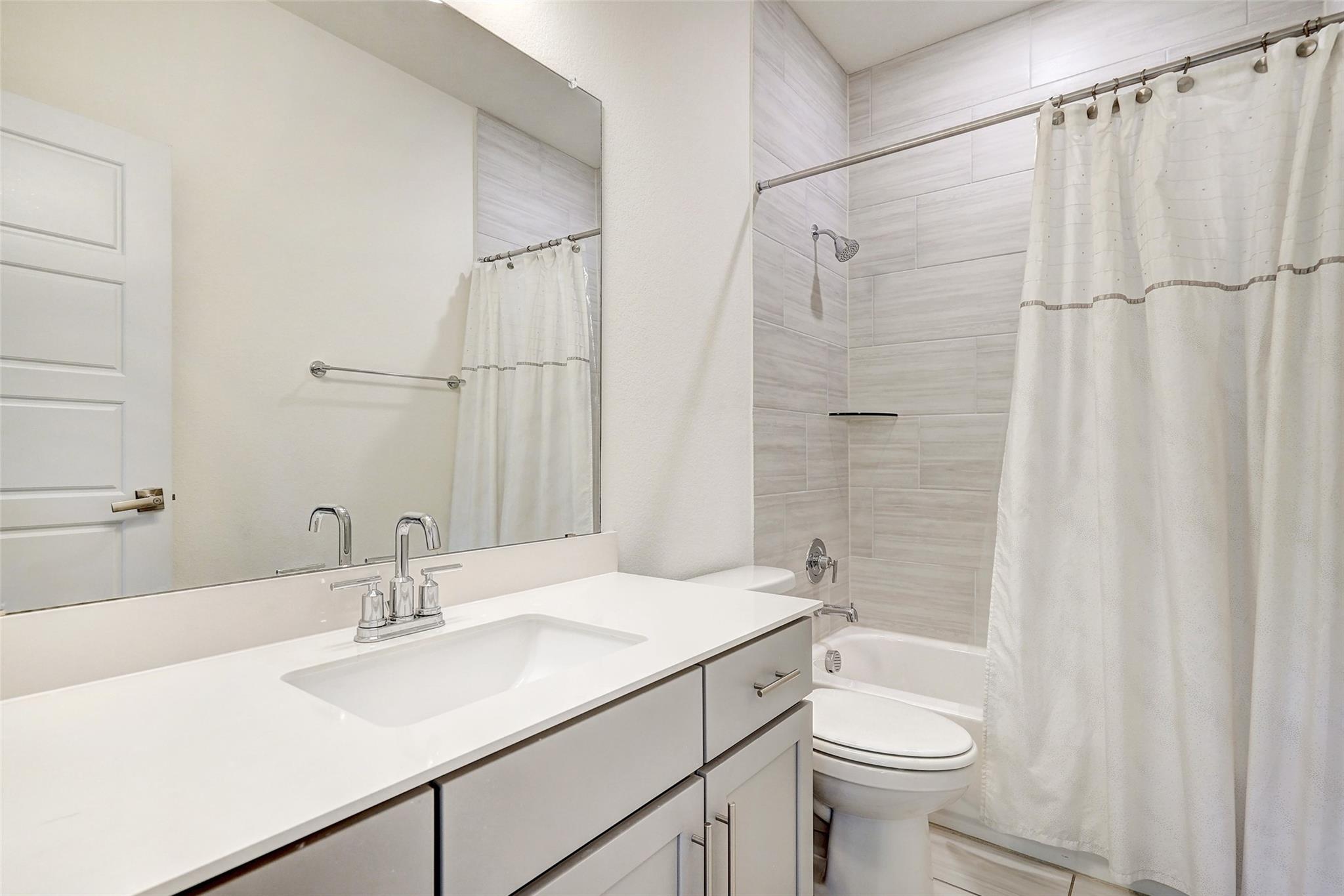 1125 Saucedo St # 1, Austin, TX 78721