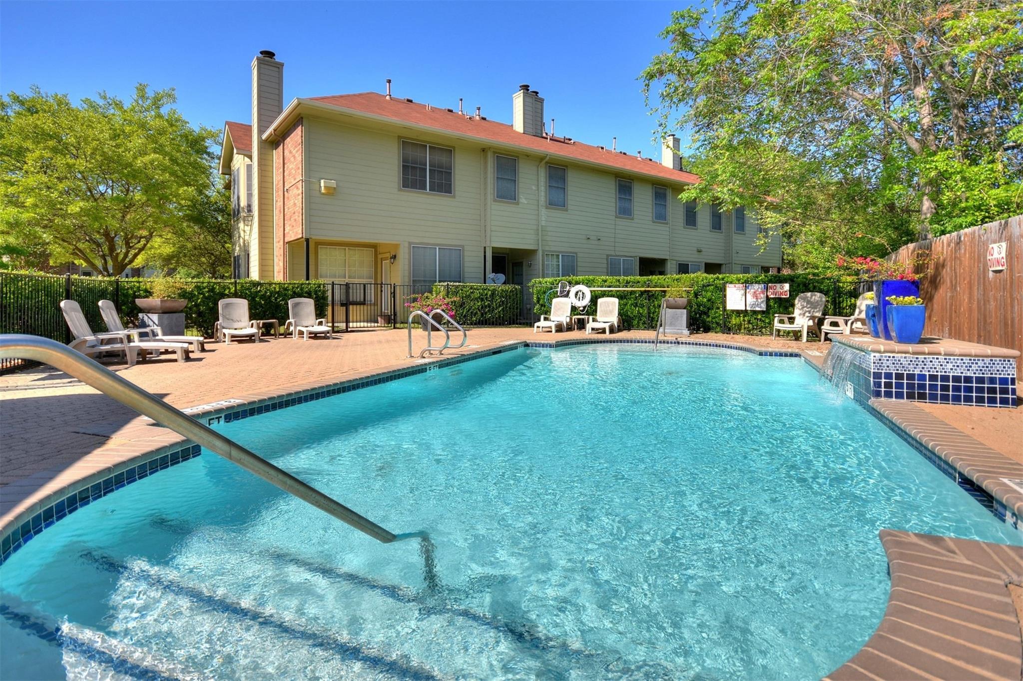 12401 Los Indios Trl # 5, Austin, TX 78729