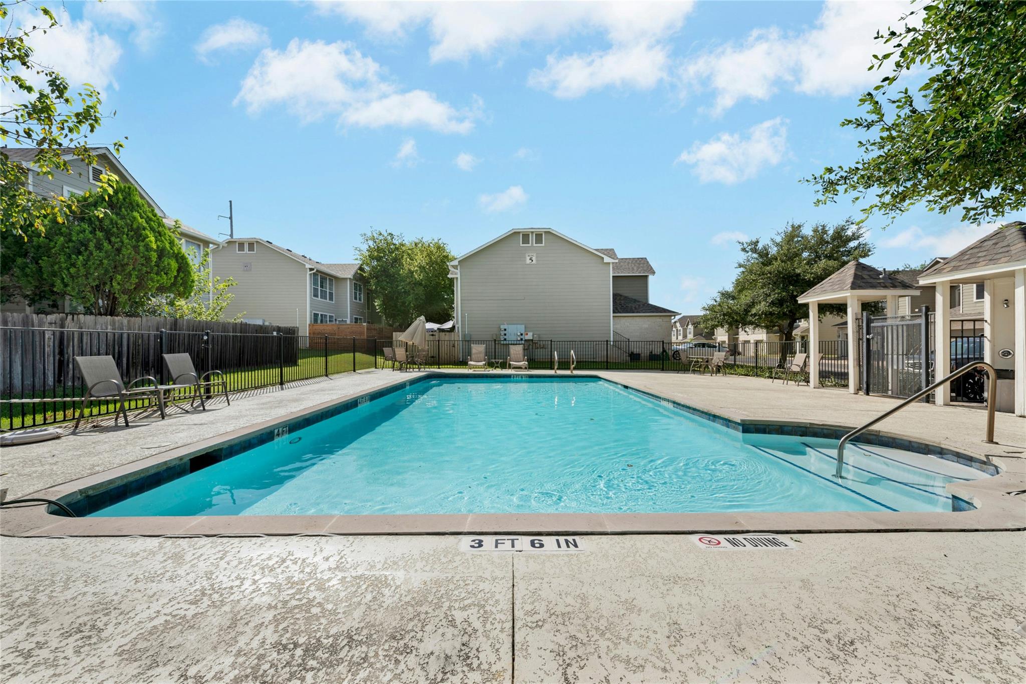 2632 Century Park Blvd # 36, Austin, TX 78727