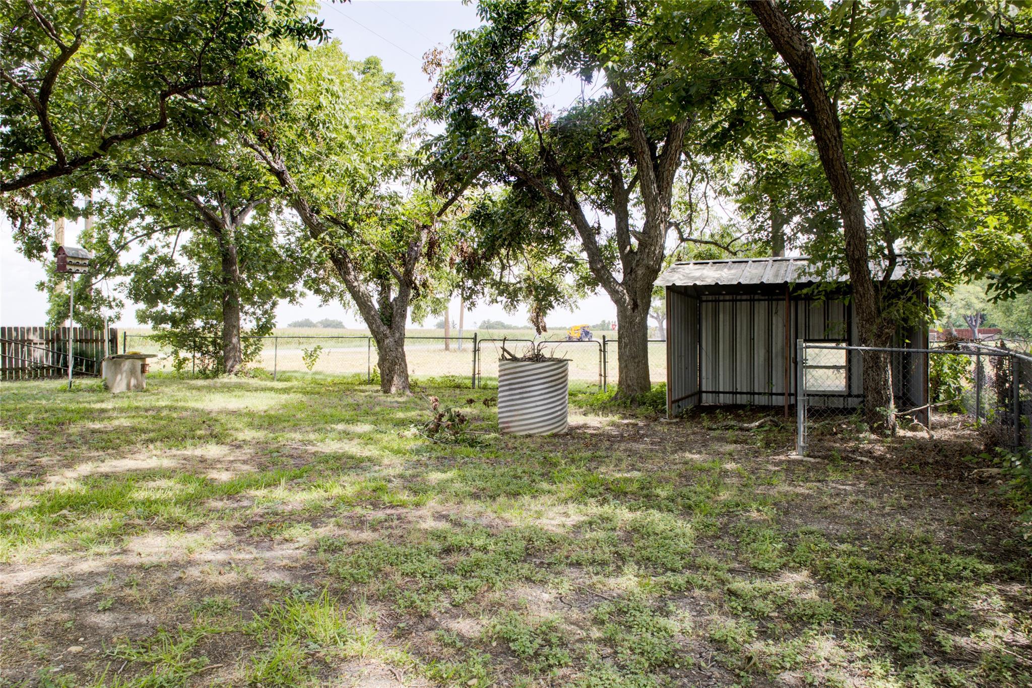 400 N Brazos St, Granger, TX 76530