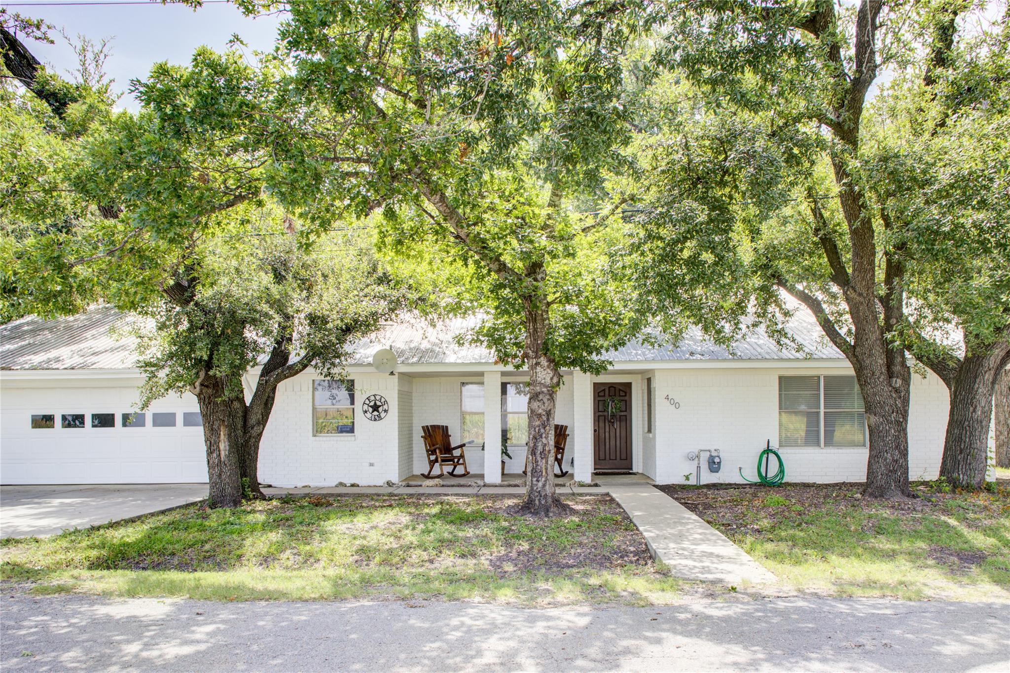 400 N Brazos St, Granger, TX 76530