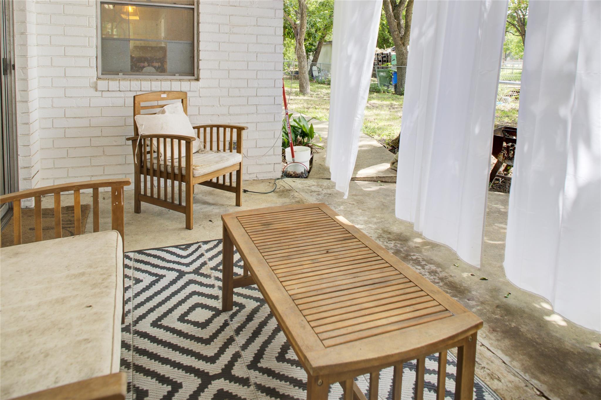 400 N Brazos St, Granger, TX 76530