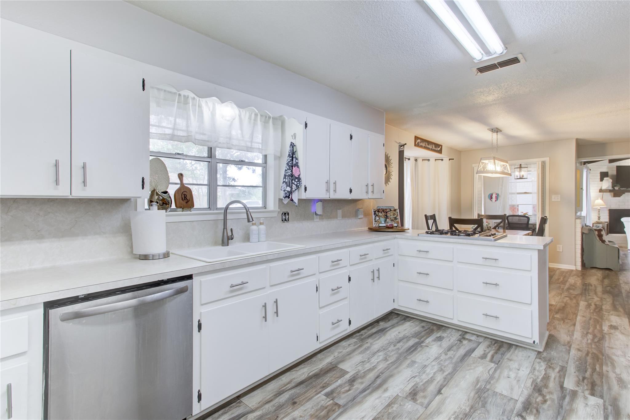 400 N Brazos St, Granger, TX 76530