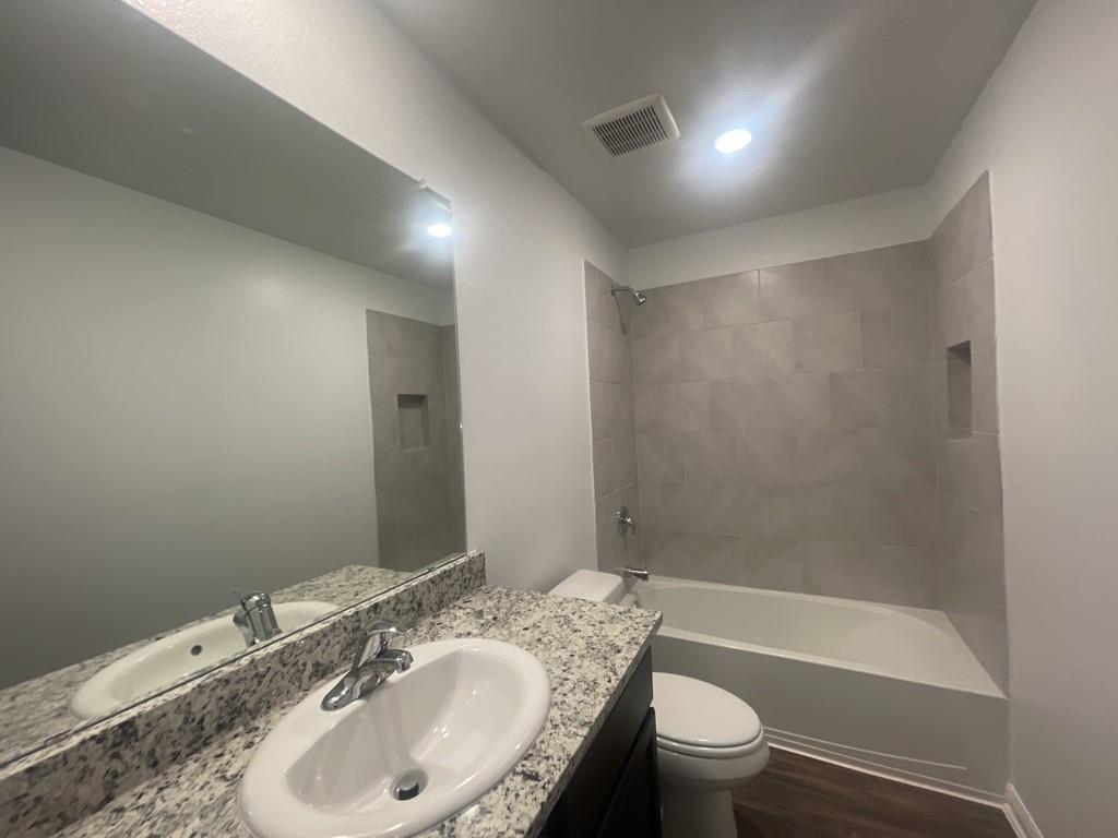 133 Fairfax Ln, Jarrell, TX 76537