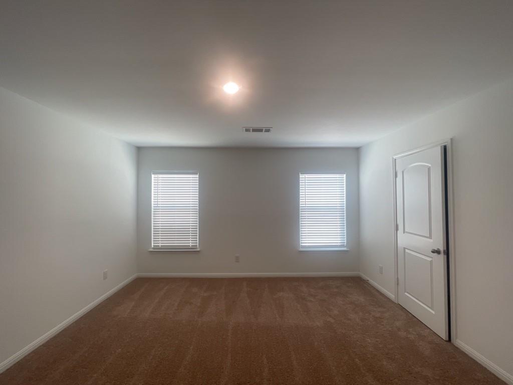 133 Fairfax Ln, Jarrell, TX 76537