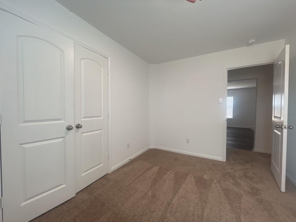 133 Fairfax Ln, Jarrell, TX 76537
