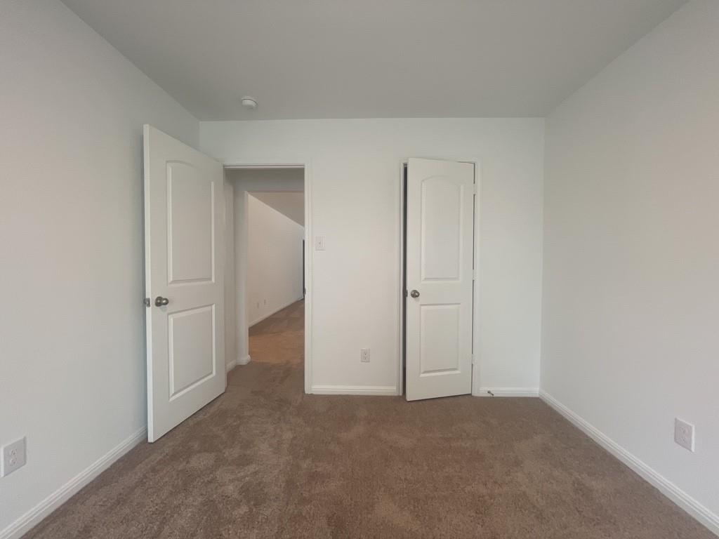 133 Fairfax Ln, Jarrell, TX 76537