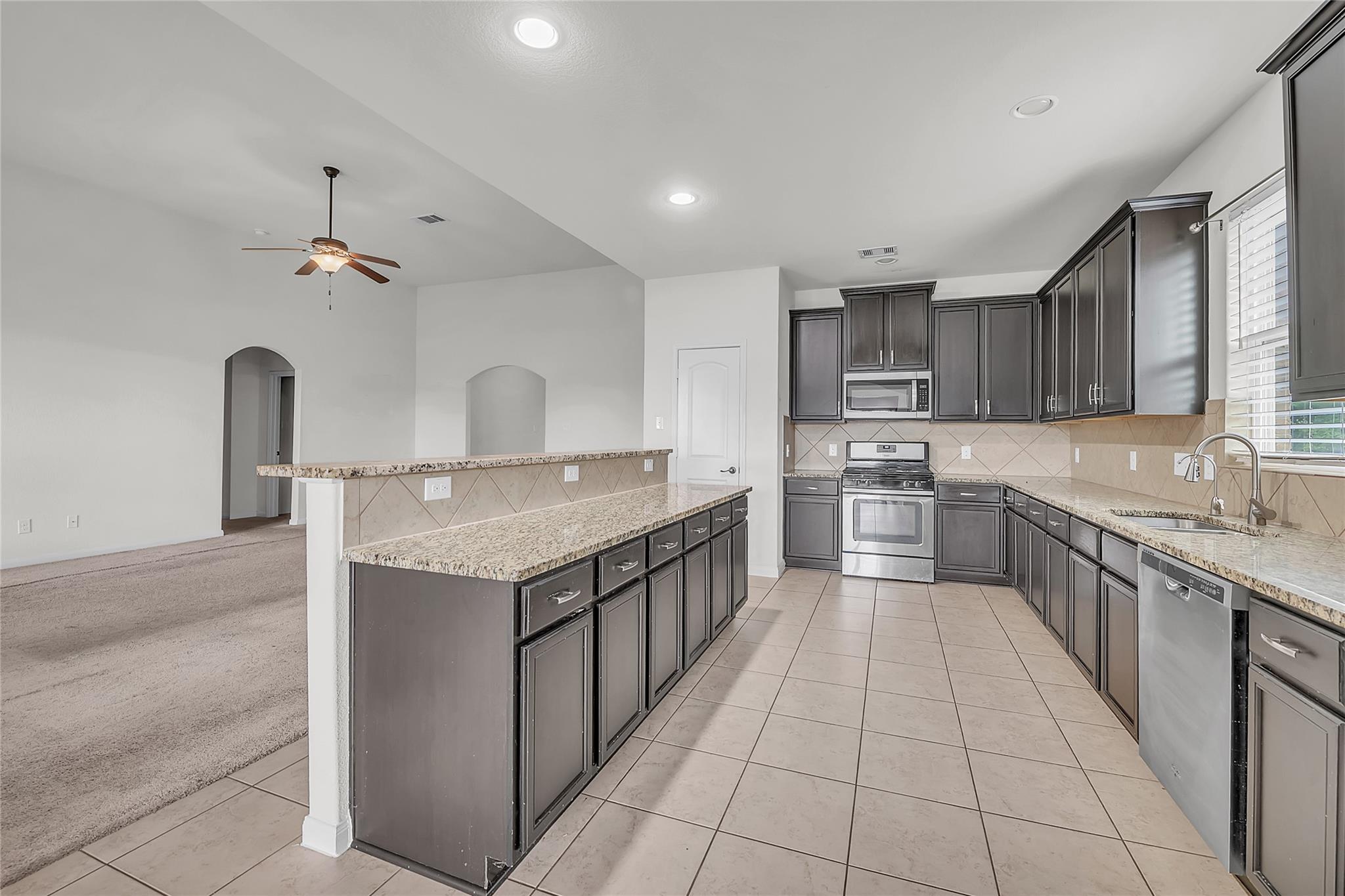 1181 Violet Ln, Kyle, TX 78640