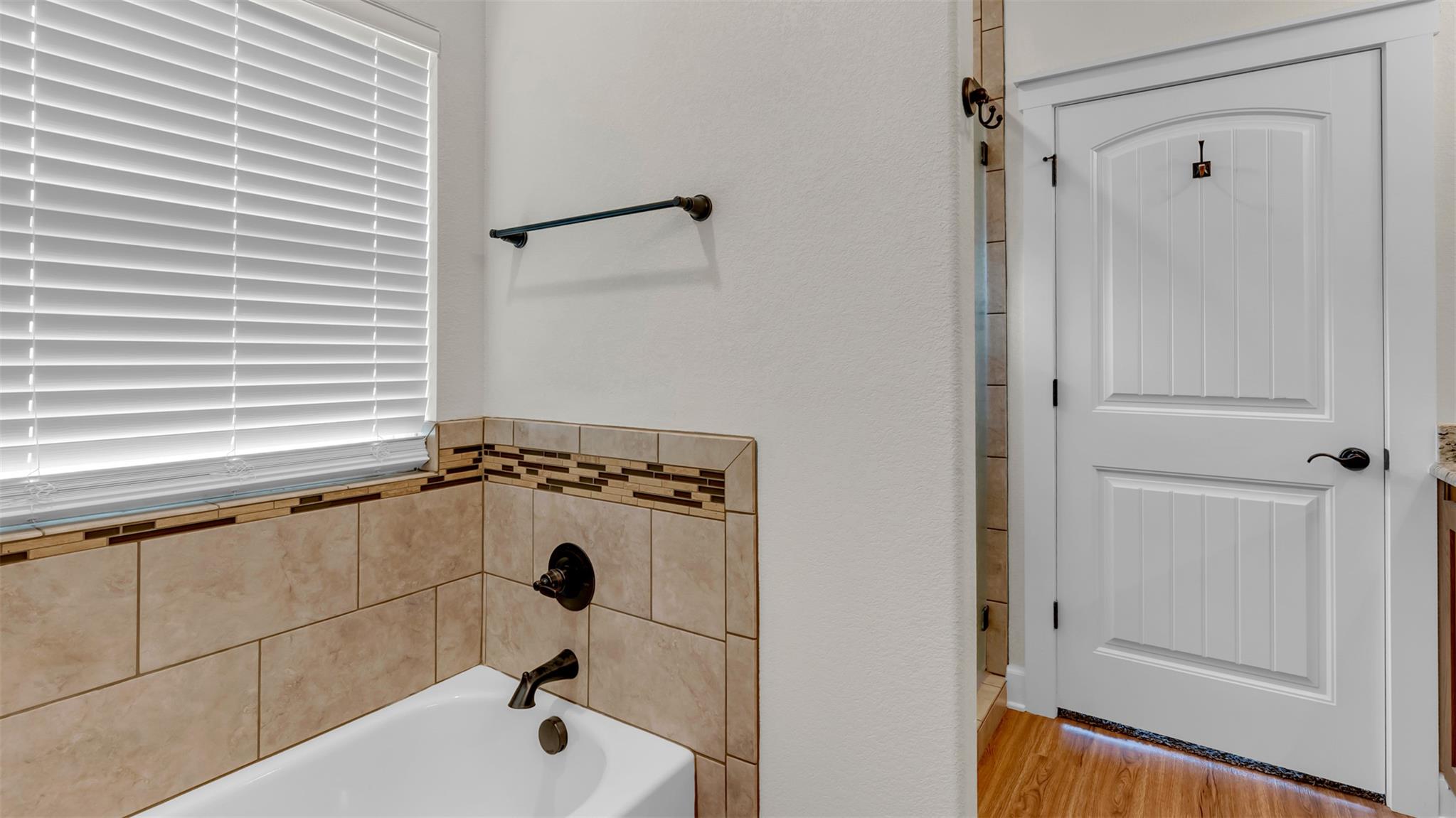 208 Rachel Loop, Burnet, TX 78611