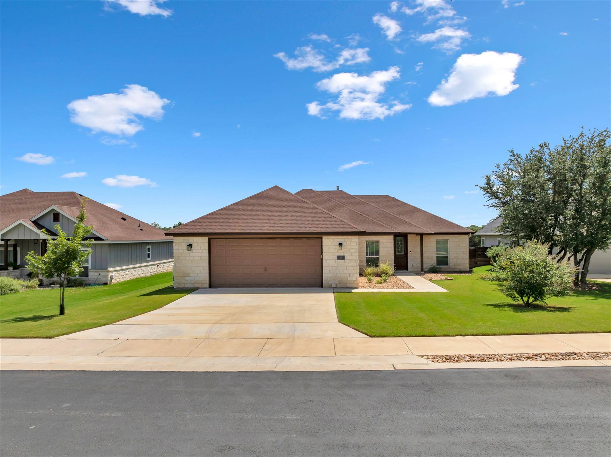 208 Rachel Loop, Burnet, TX 78611