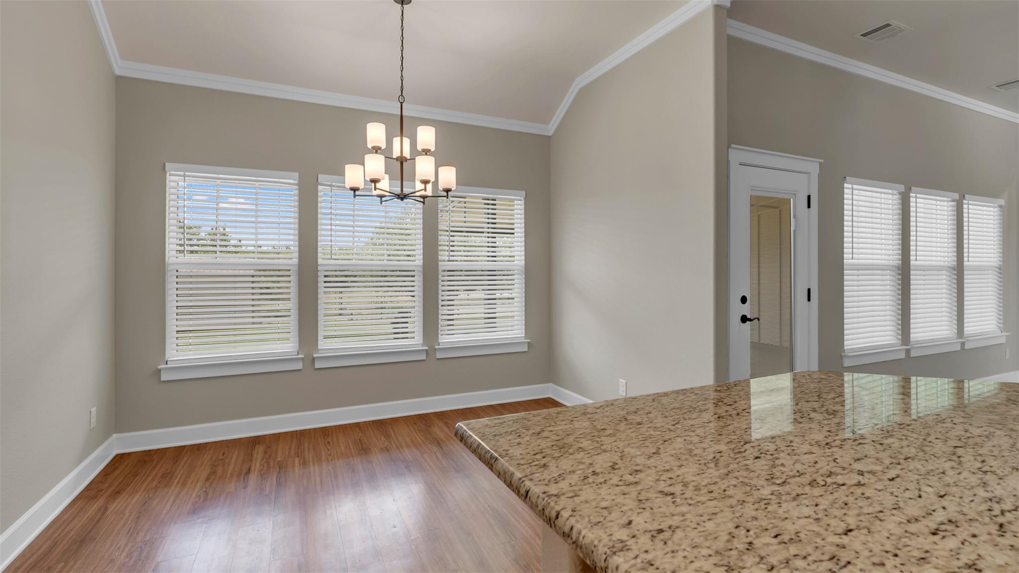 208 Rachel Loop, Burnet, TX 78611