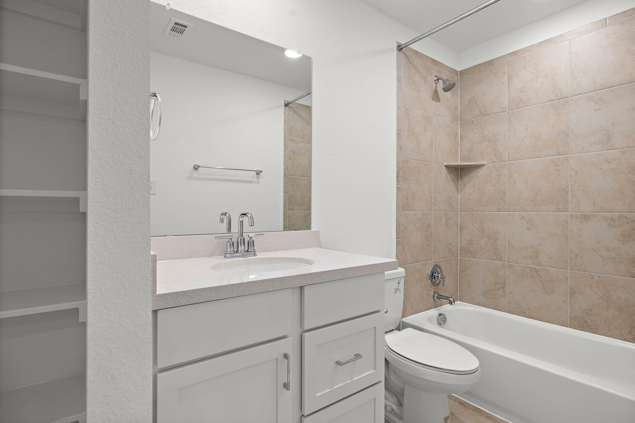 307 Flowers Ave, Hutto, TX 78634