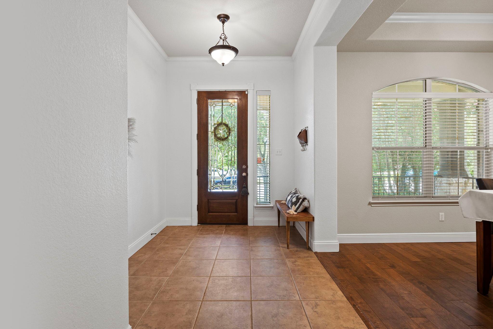 401 Wiltshire Dr, Hutto, TX 78634