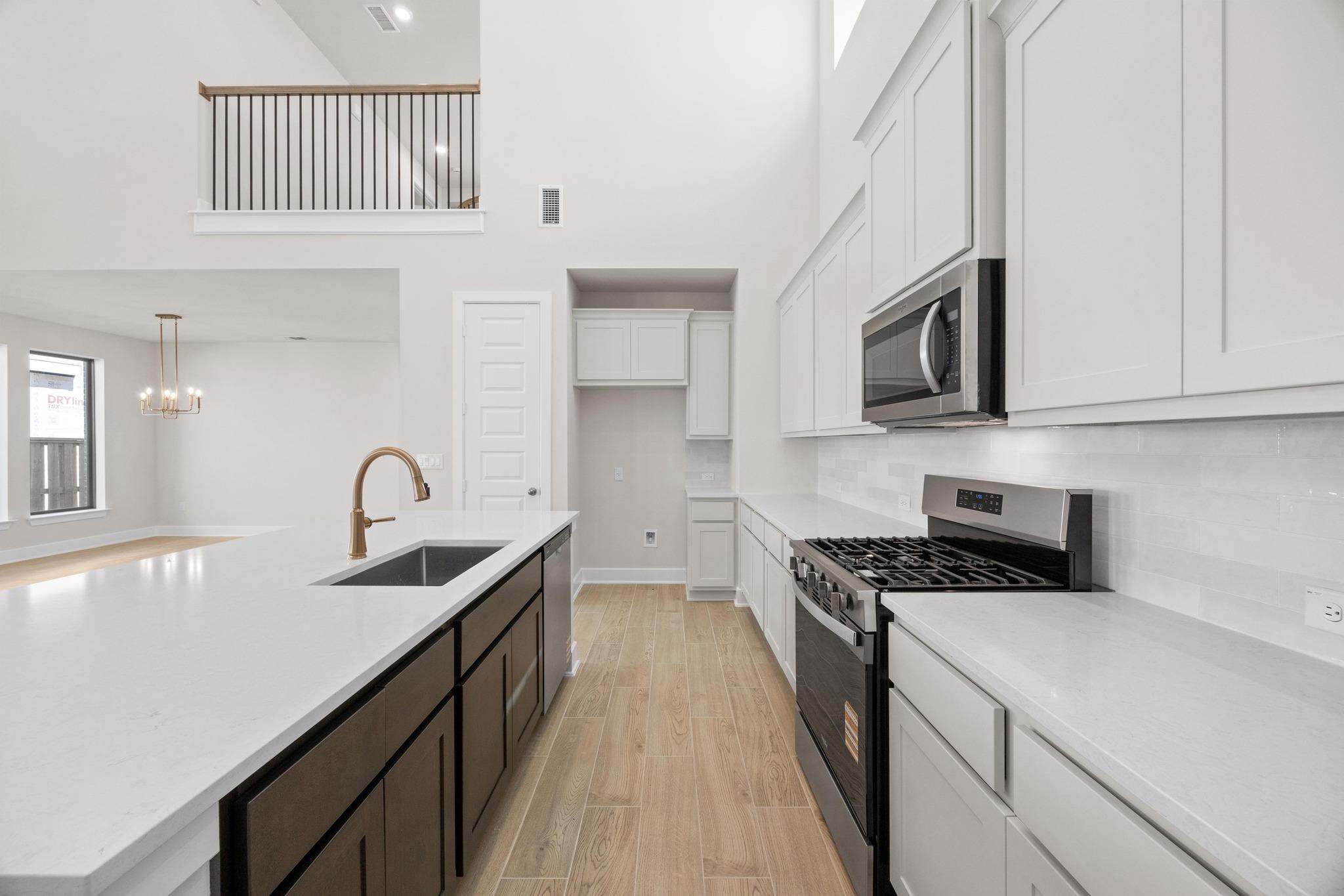 129 Emerald Grove Dr, Georgetown, TX 78633