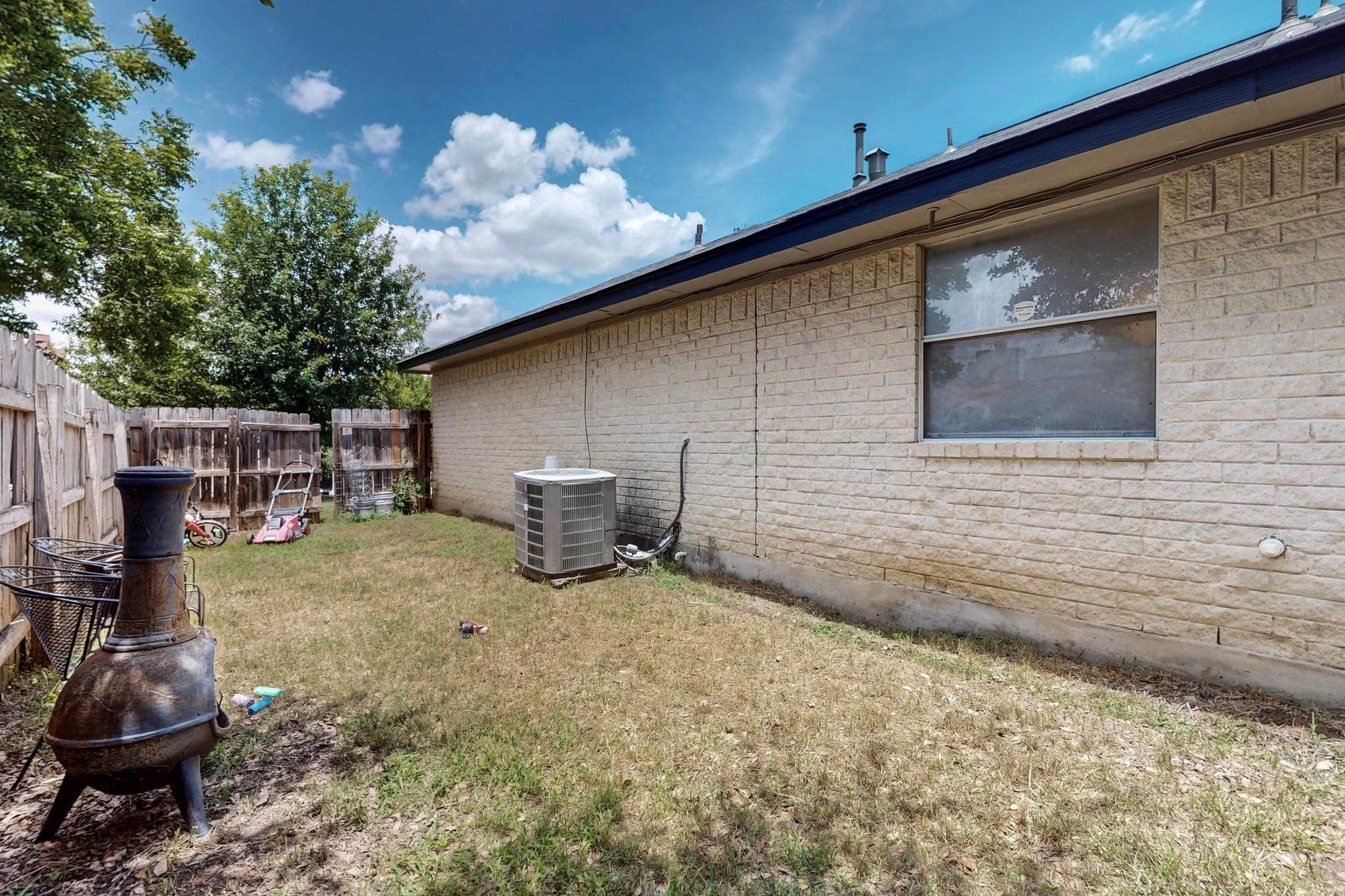 2403 Willow Way, Round Rock, TX 78664
