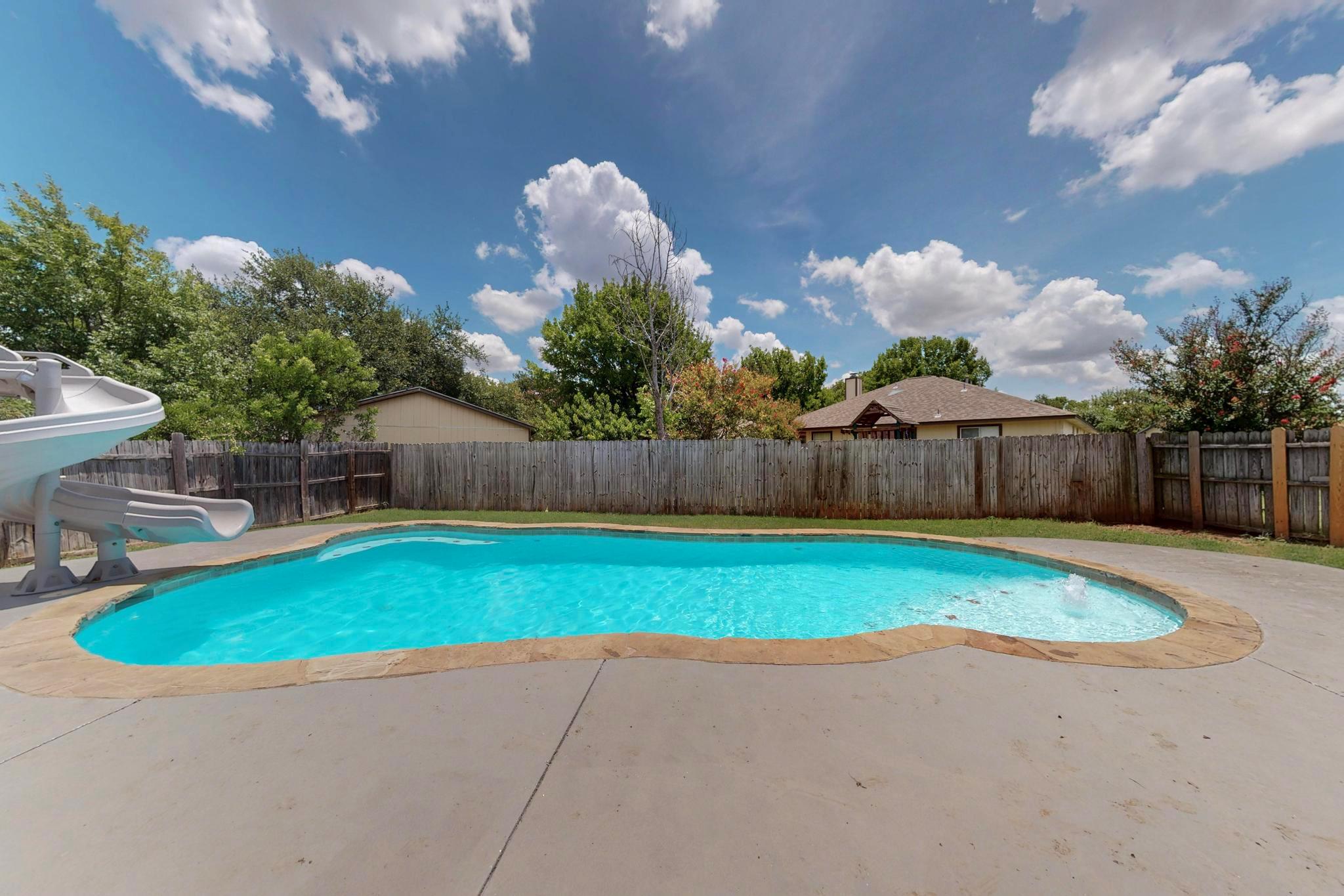2403 Willow Way, Round Rock, TX 78664