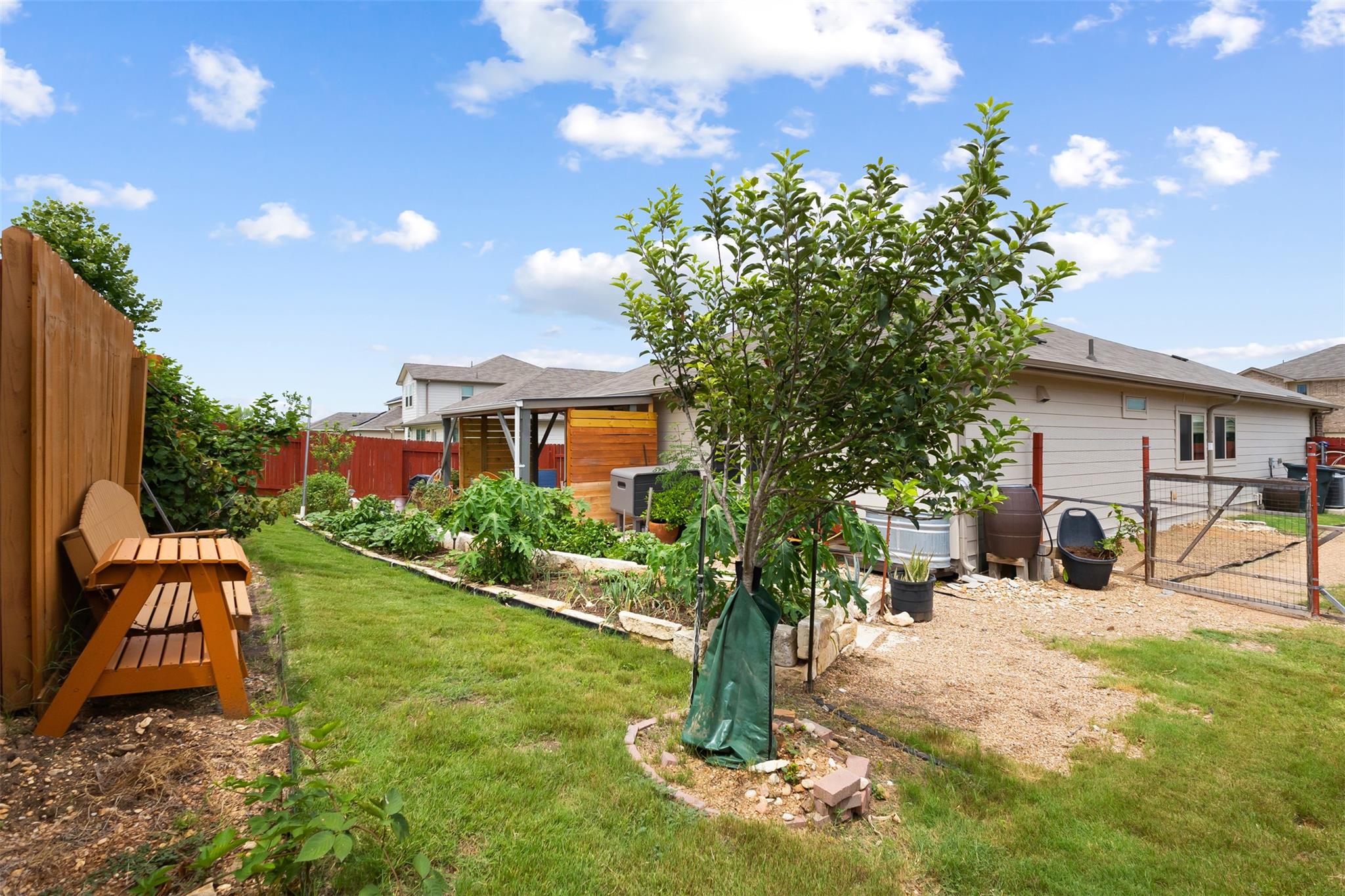 296 Blooming Trl, Kyle, TX 78640