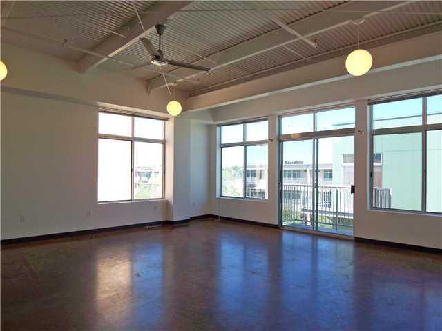 2401 E 6th St # 6098, Austin, TX 78702