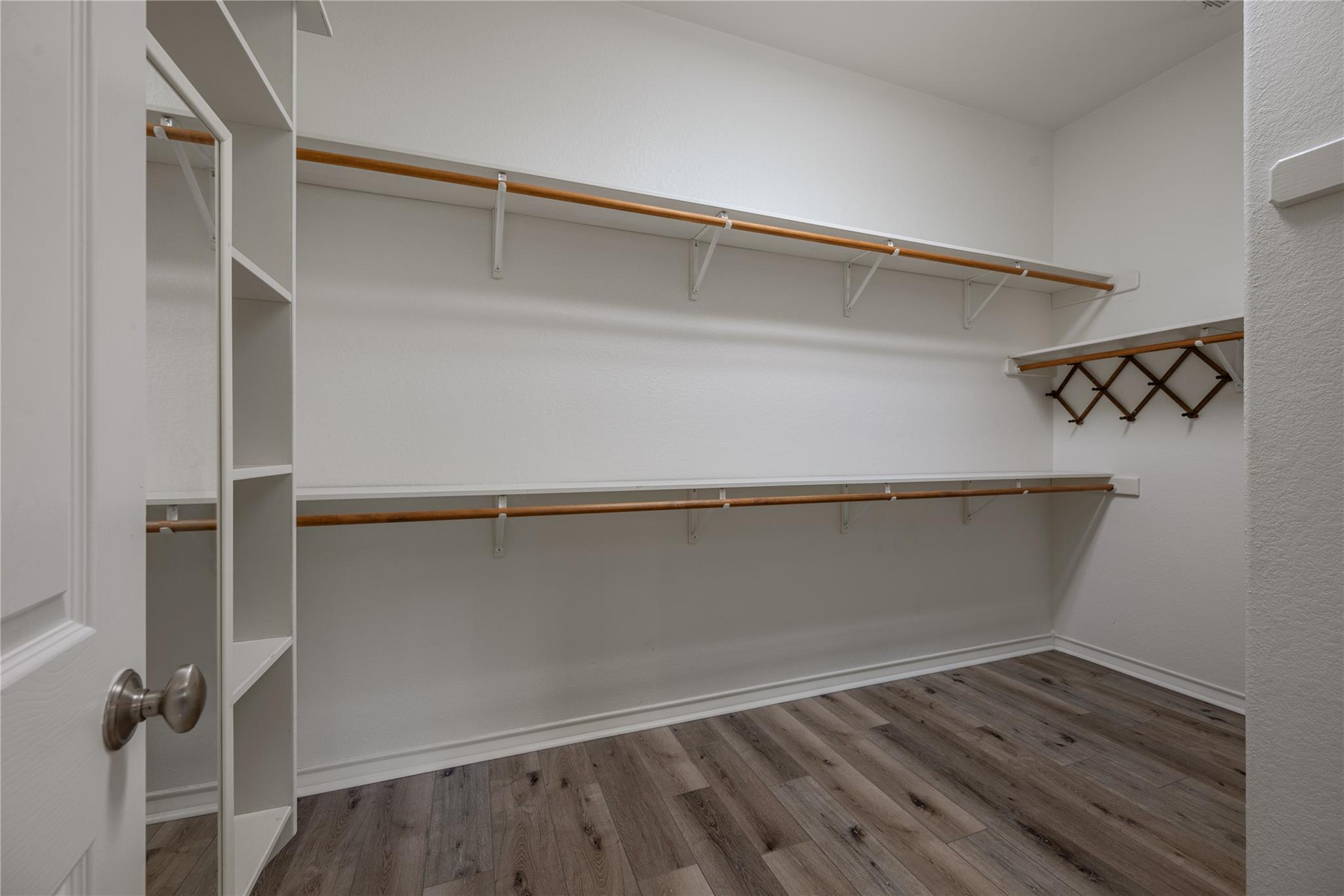 164 Lone Wolf Ct, Dripping Springs, TX 78620