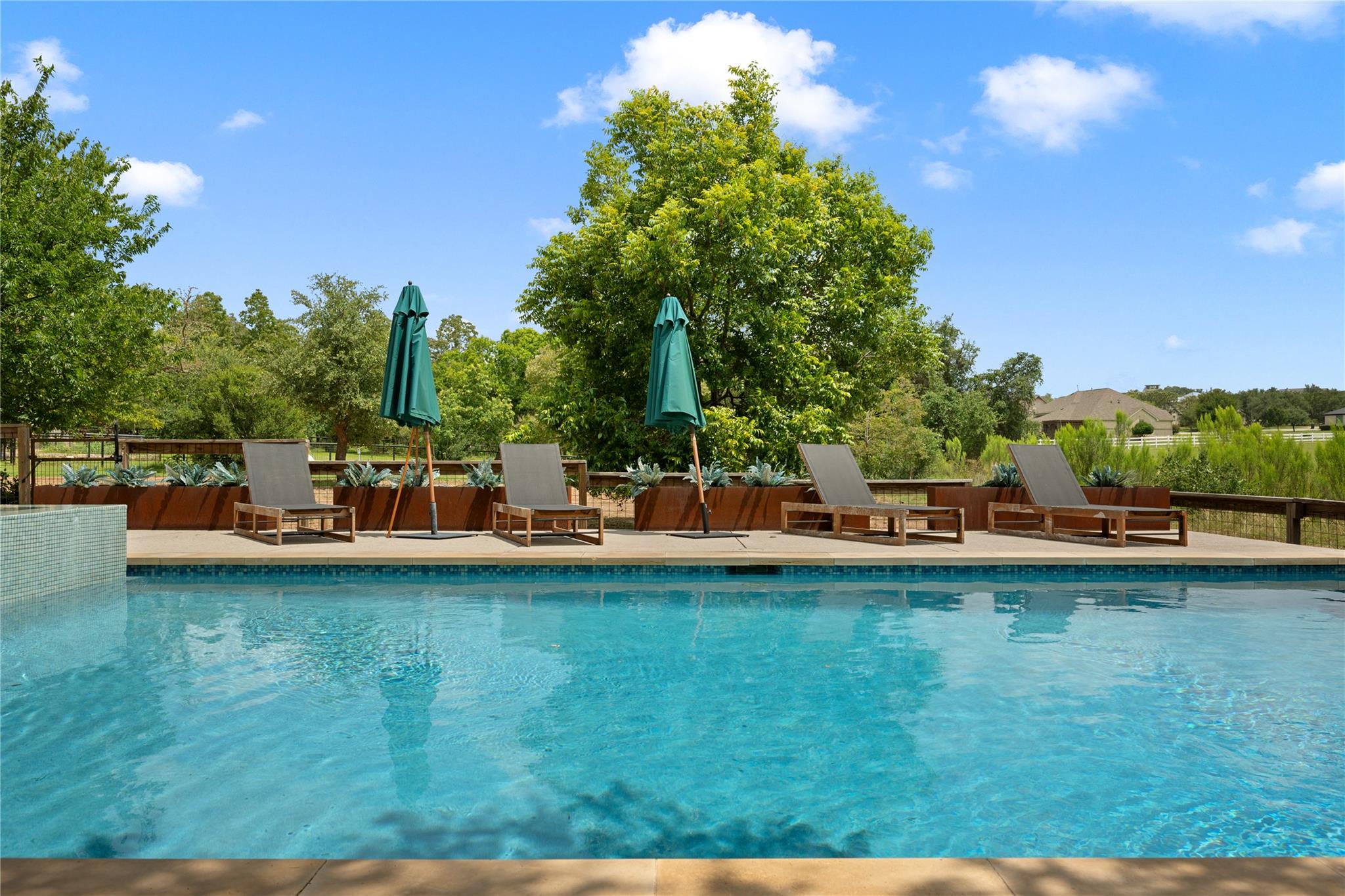 164 Lone Wolf Ct, Dripping Springs, TX 78620