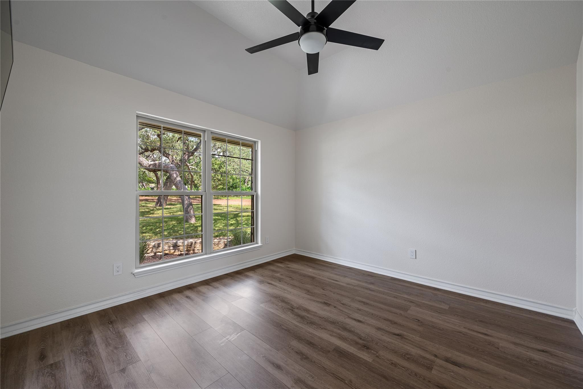 164 Lone Wolf Ct, Dripping Springs, TX 78620