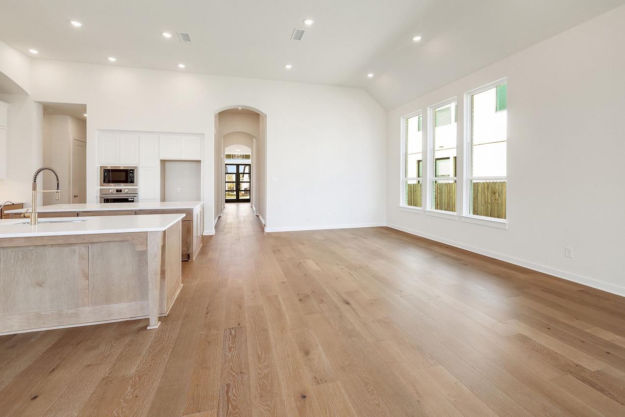 217 Belanger Canyon Dr, Liberty Hill, TX 78642