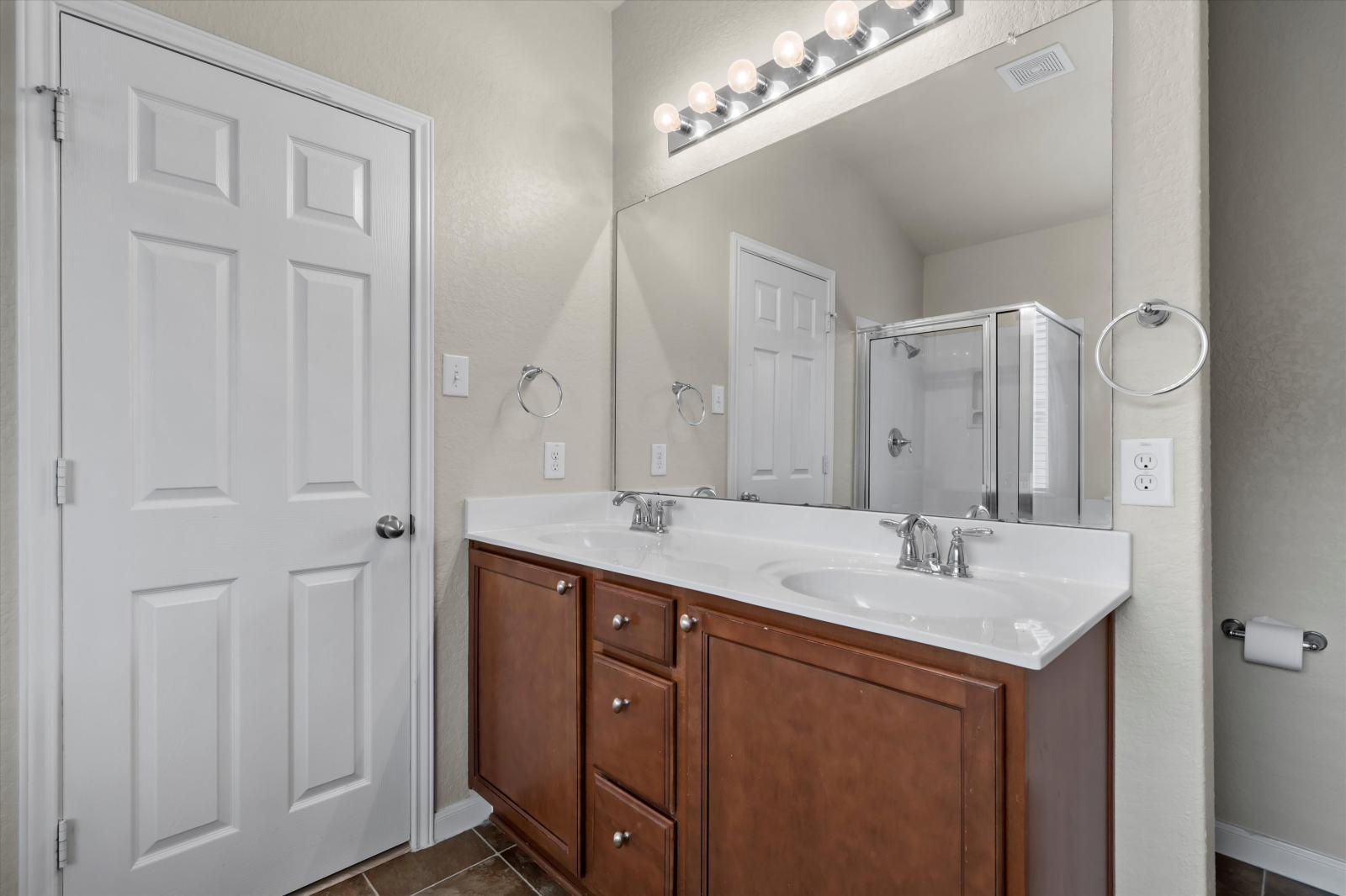 121 Brazoria Trl, San Marcos, TX 78666