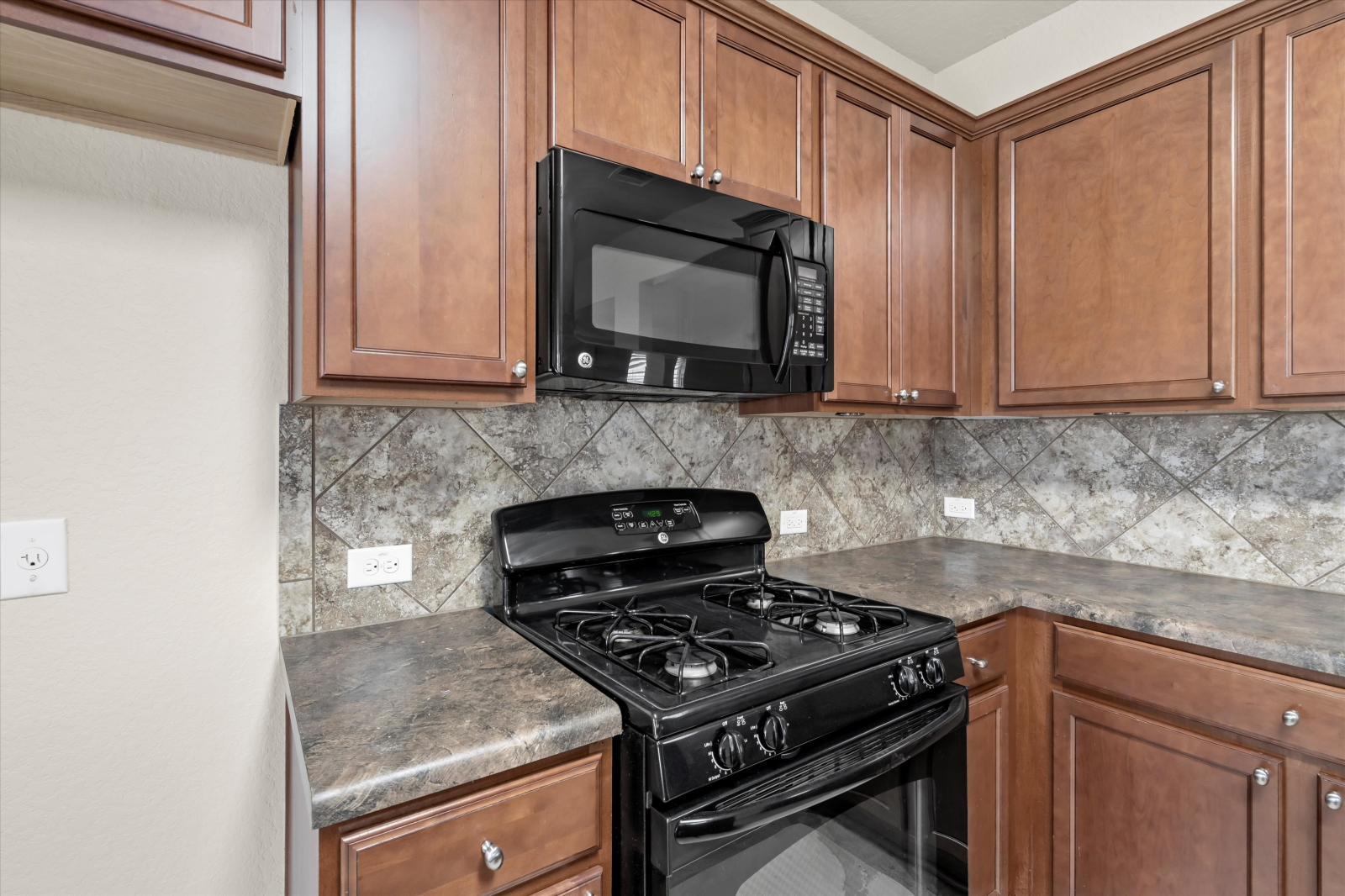 121 Brazoria Trl, San Marcos, TX 78666