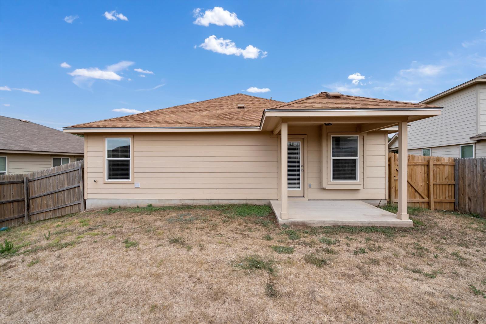 121 Brazoria Trl, San Marcos, TX 78666