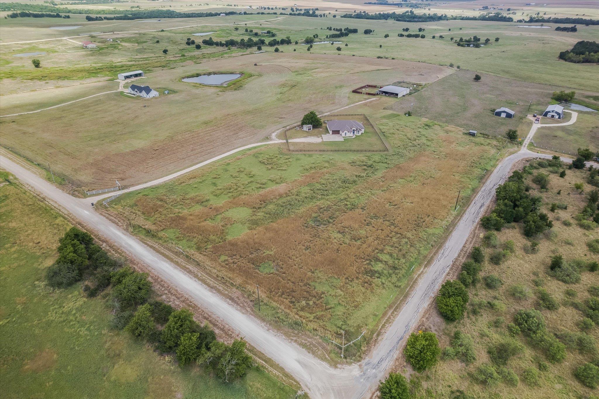 2101 County Road 469, Thrall, TX 76578