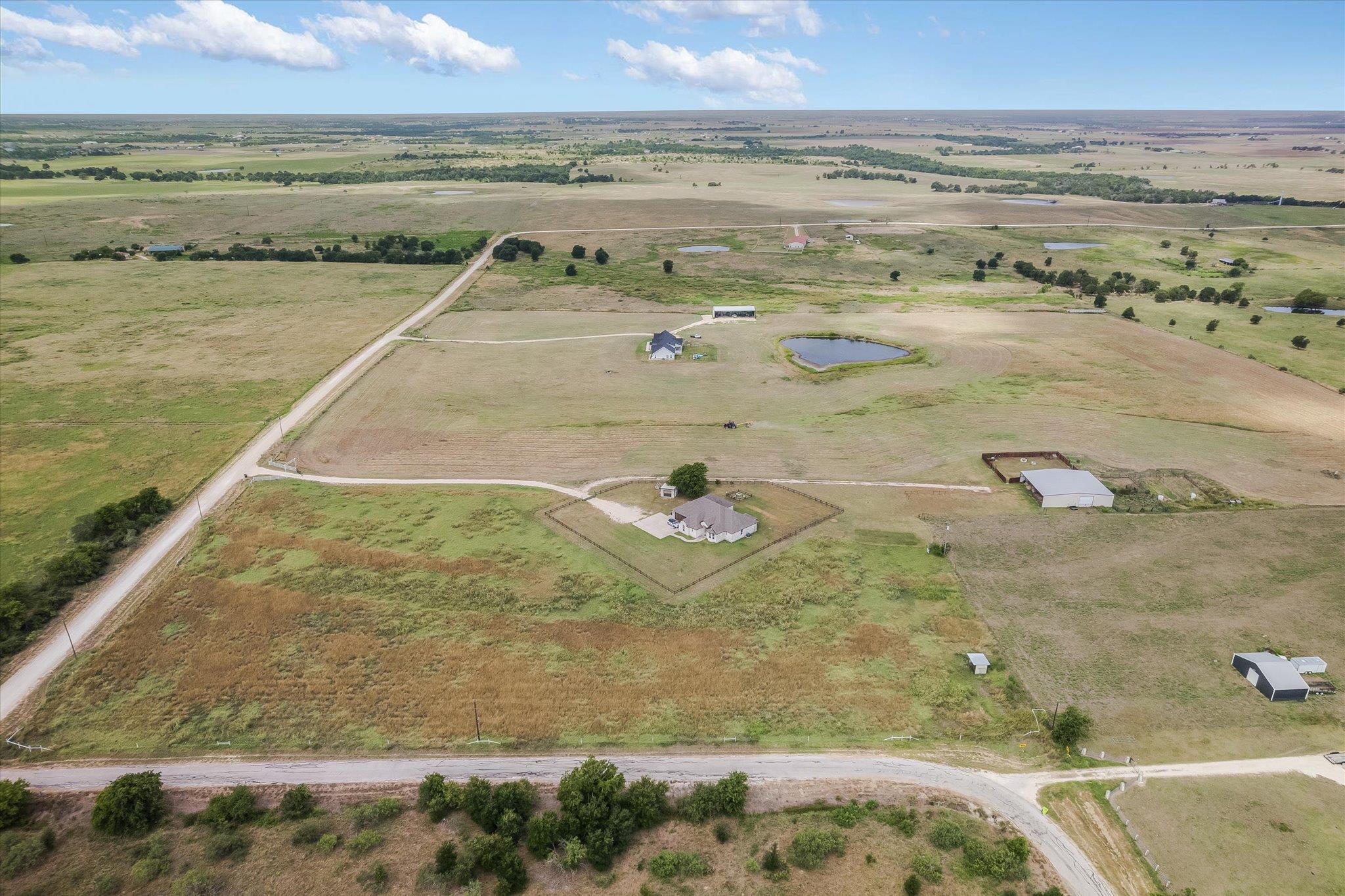 2101 County Road 469, Thrall, TX 76578