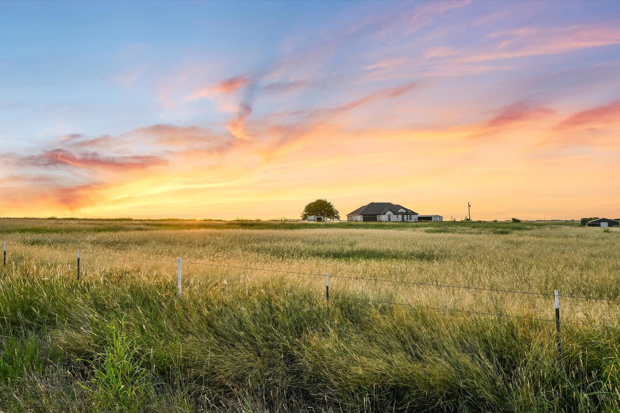 2101 County Road 469, Thrall, TX 76578