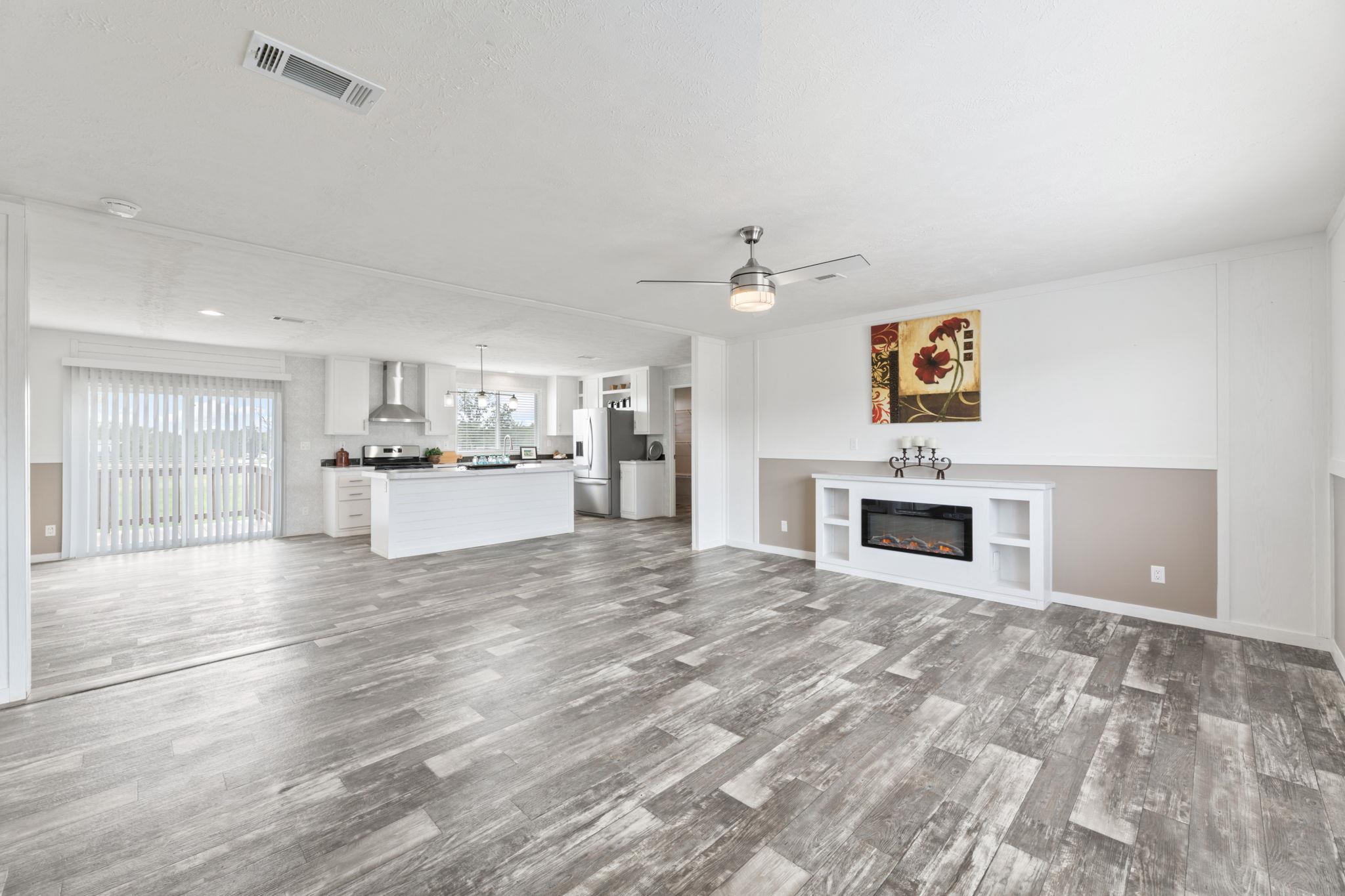 201 Luna Ct, Dale, TX 78616