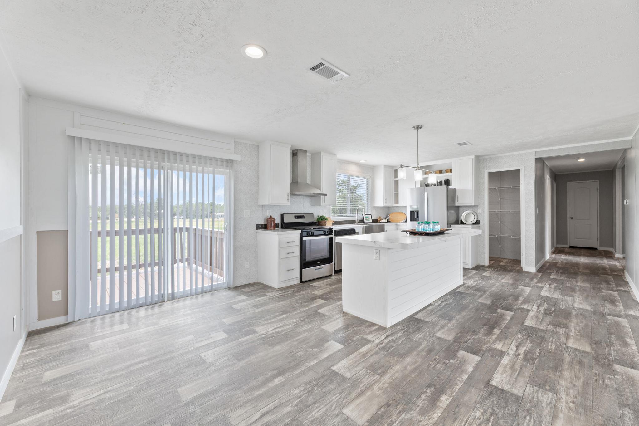 201 Luna Ct, Dale, TX 78616