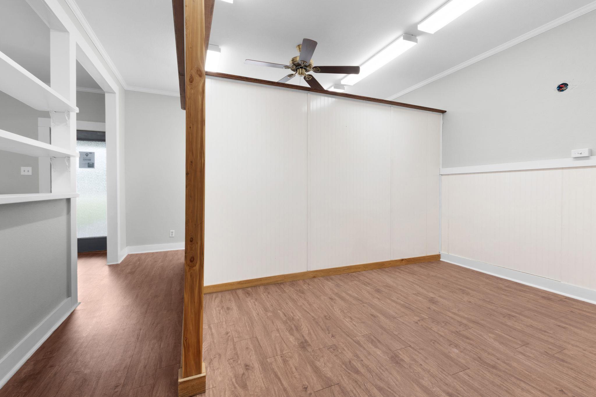 611 Central Texas Expy, Lampasas, TX 76550