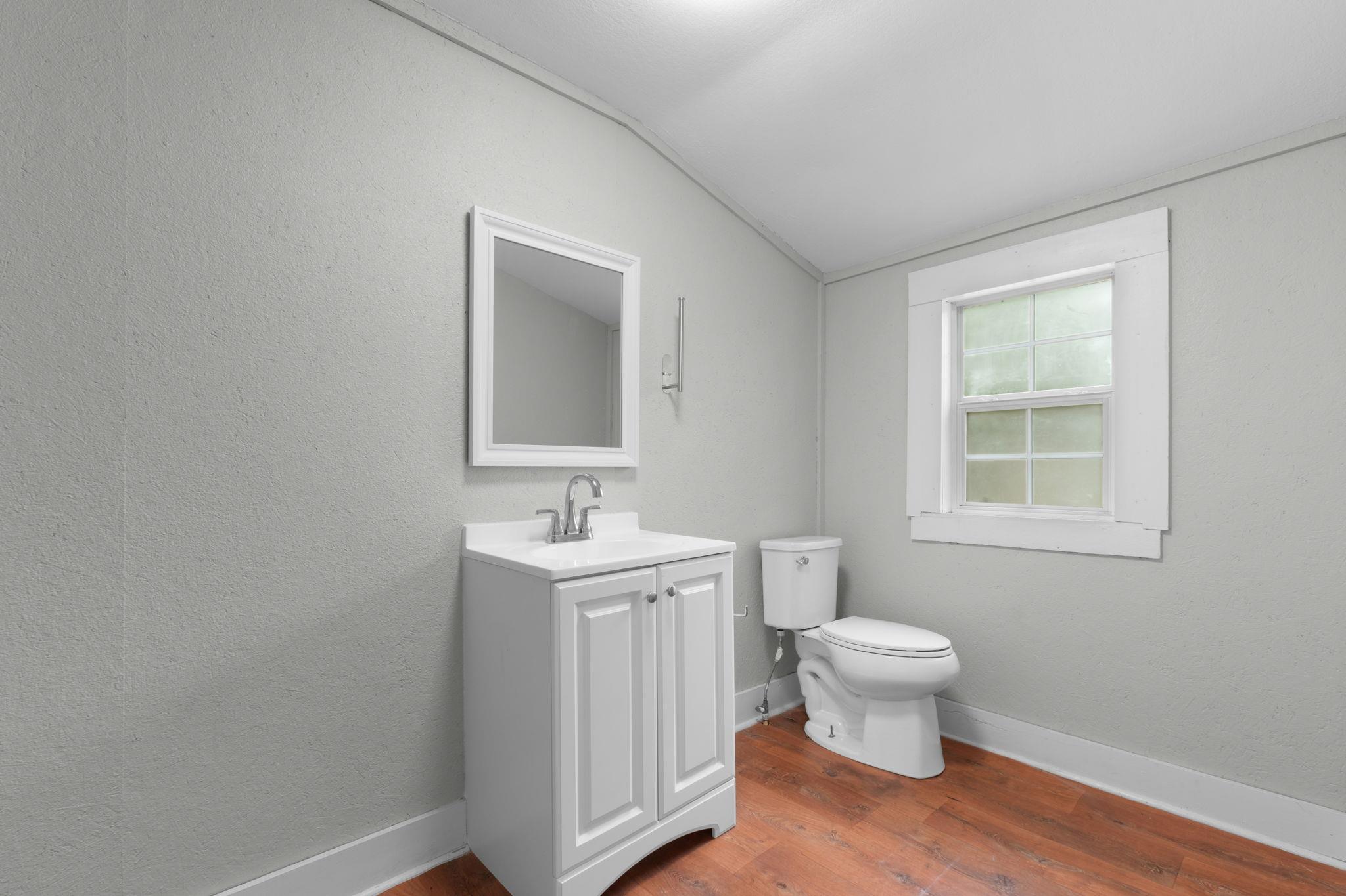 611 Central Texas Expy, Lampasas, TX 76550