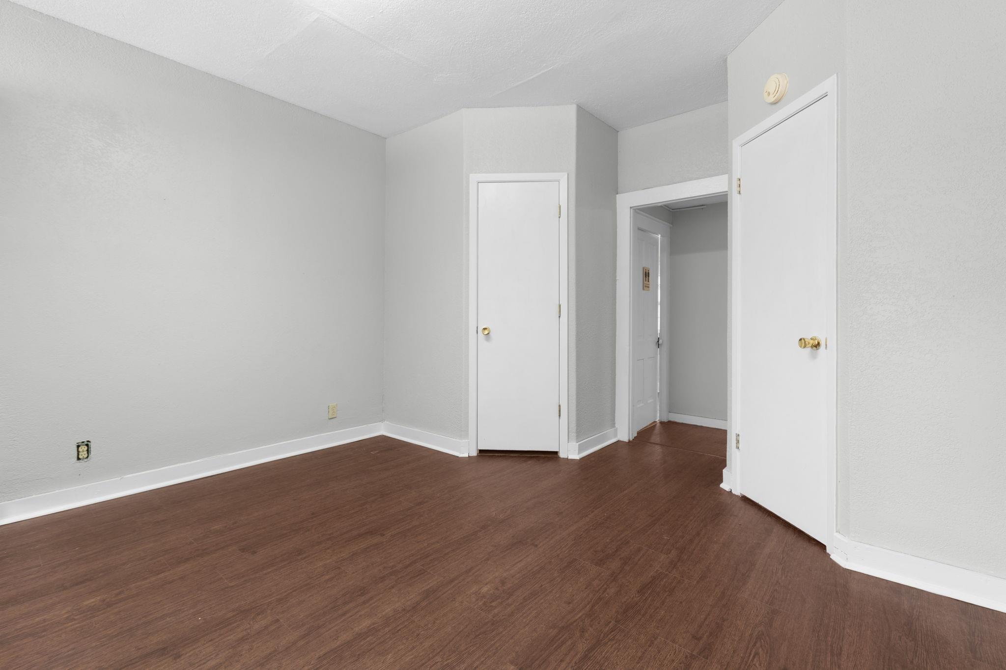 611 Central Texas Expy, Lampasas, TX 76550
